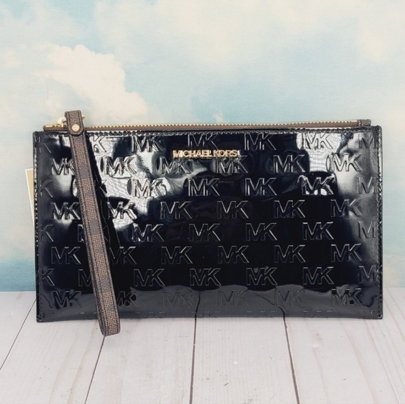 Michael Kors Large Zip Clutch Wristlet Black Patent Leather - Picture 1 of 12